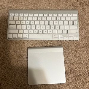 Wireless Apple keyboard and trackpad